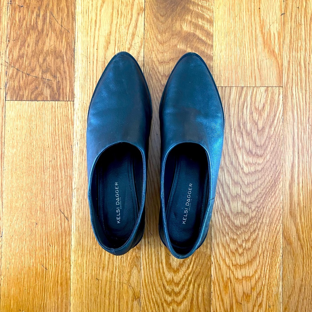 Kelsi Dagger BK / Black Flats / Size 9.5 / Good Condition